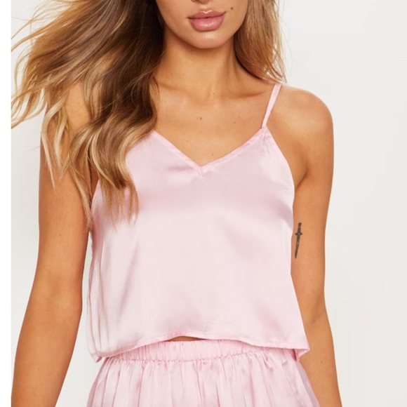 NWT Pretty Little Thing Pink Satin Cami Top - Picture 1 of 2